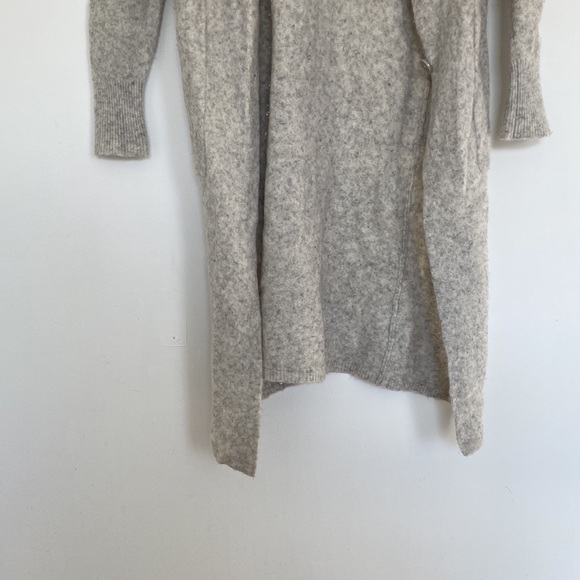 Aritzia The Group by Babaton Nour cardigan sweater - Picture 5 of 11